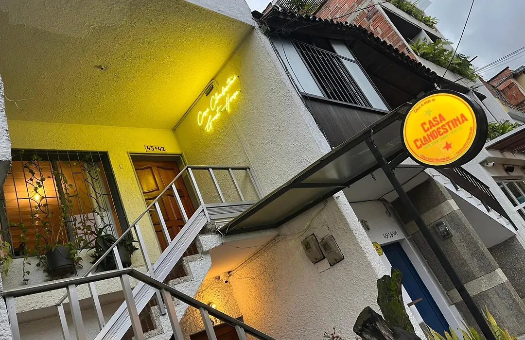Casa Clandestina Guest House-1