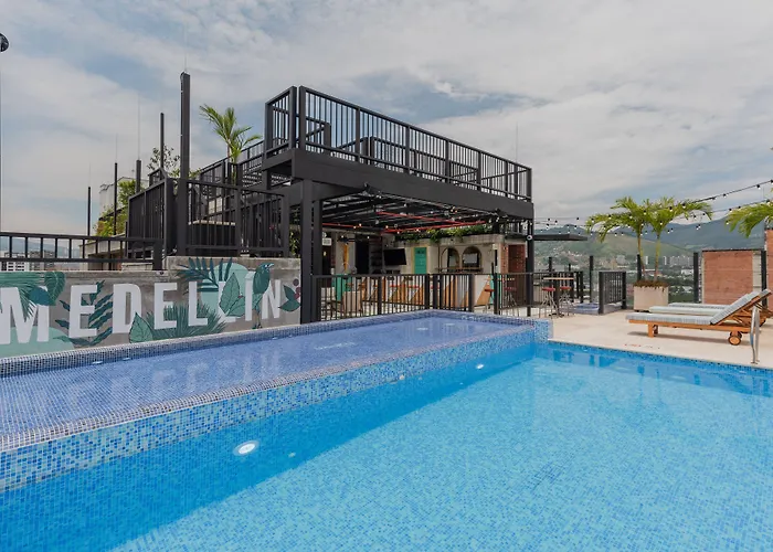 Hotel cerca del colegio: Masaya Medellin